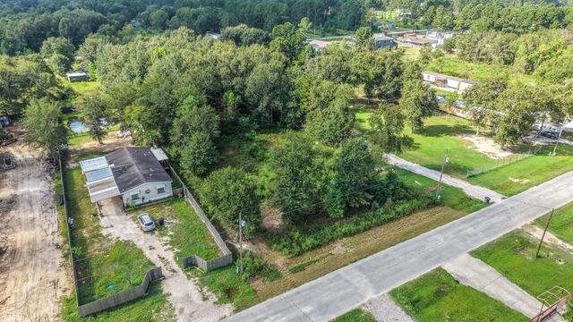 407 County Road 5011, Cleveland, TX 77327