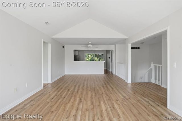 28071 Carlton Way, Novi, MI 48377