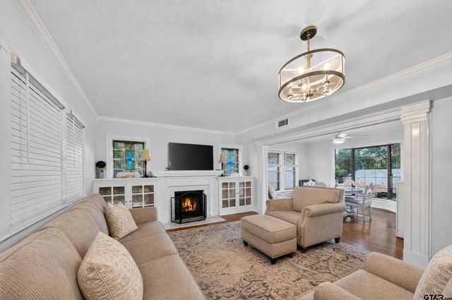 145 Rowland Place, Tyler, TX 75701