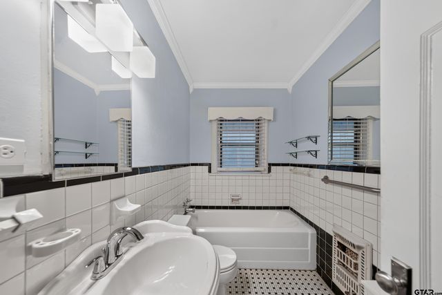145 Rowland Place, Tyler, TX 75701