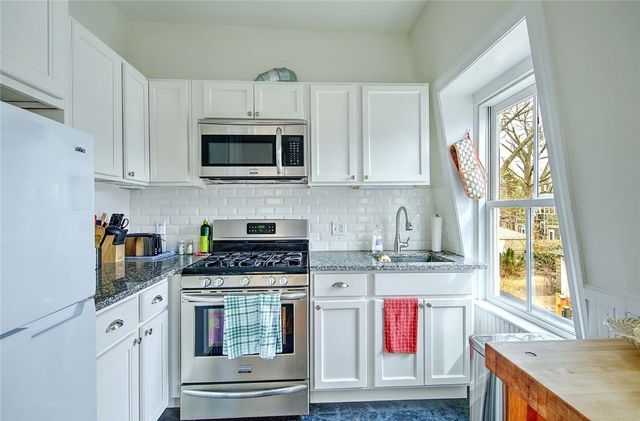 44 Wood Street, Providence, RI 02909