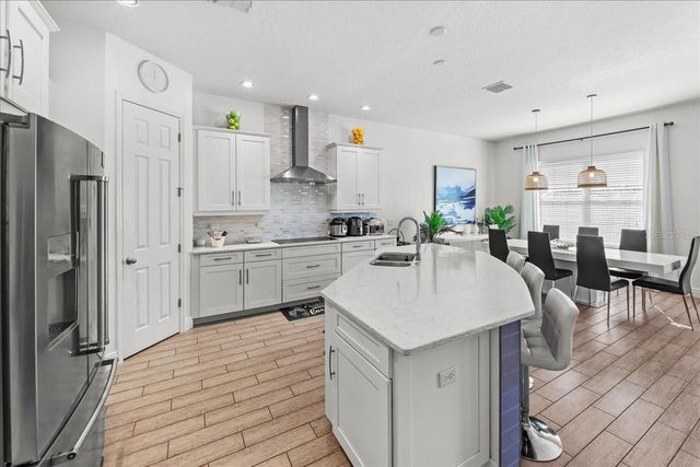 8746 CRESCENDO AVENUE, Windermere, FL 34786