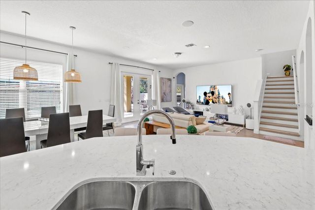 8746 CRESCENDO AVENUE, Windermere, FL 34786