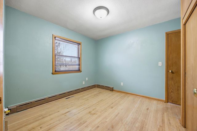 1813 13th Street S, Moorhead, MN 56560