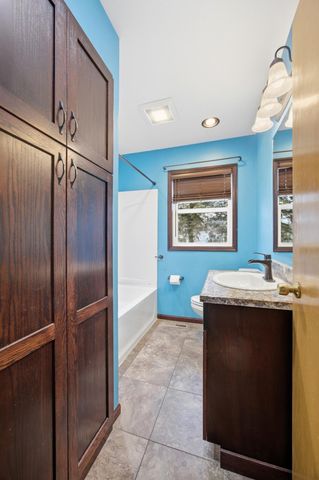 1813 13th Street S, Moorhead, MN 56560