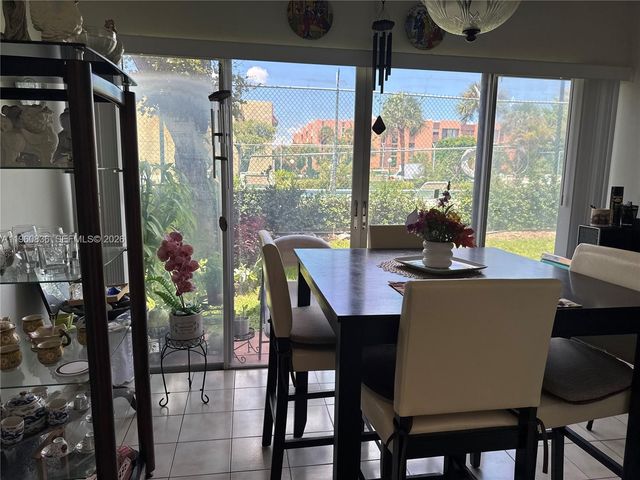 9350 W Flagler St 105A, Miami, FL 33174