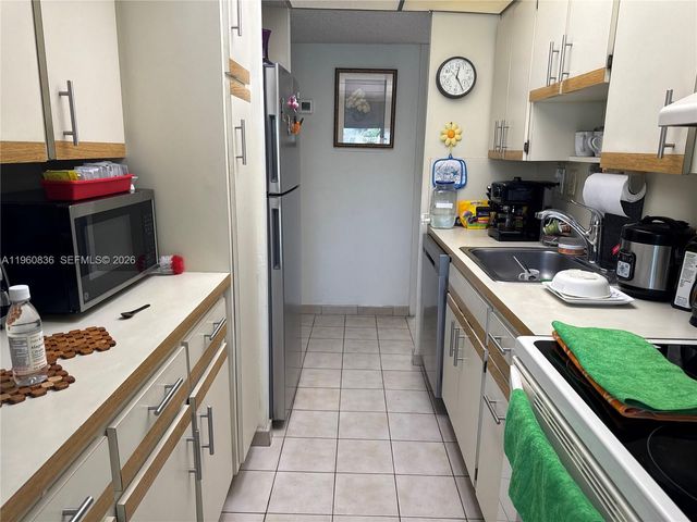 9350 W Flagler St 105A, Miami, FL 33174