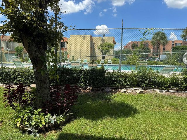 9350 W Flagler St 105A, Miami, FL 33174