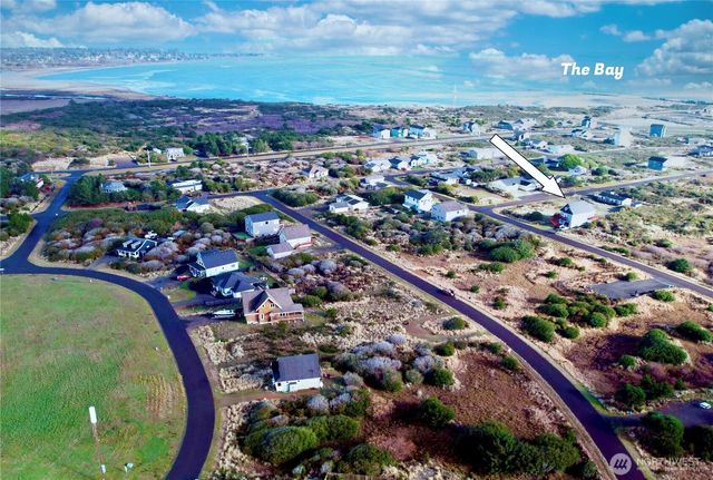 1375 Sand Pebble Avenue SW, Ocean Shores, WA 98569