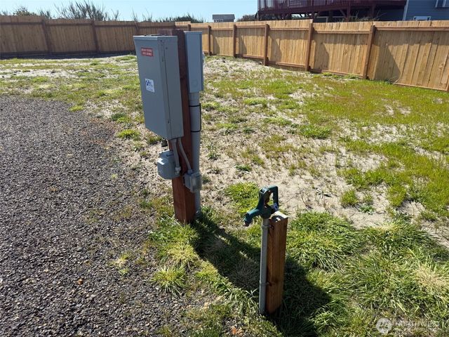 1375 Sand Pebble Avenue SW, Ocean Shores, WA 98569