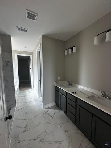 220 Farmland Circle, Perry, GA 31069