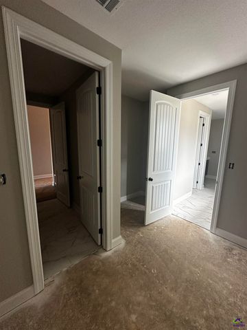 220 Farmland Circle, Perry, GA 31069