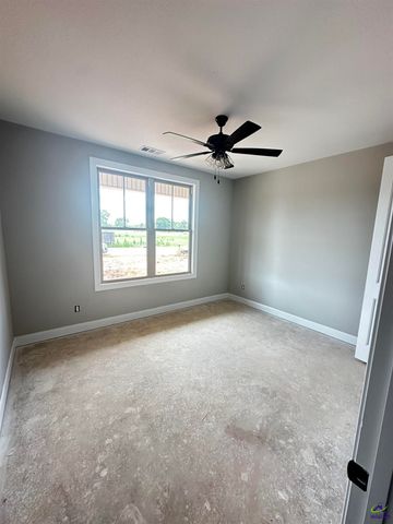 220 Farmland Circle, Perry, GA 31069