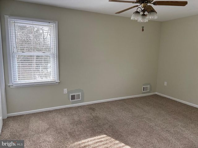 148-B BAY SHORE DR, Barnegat, NJ 08005