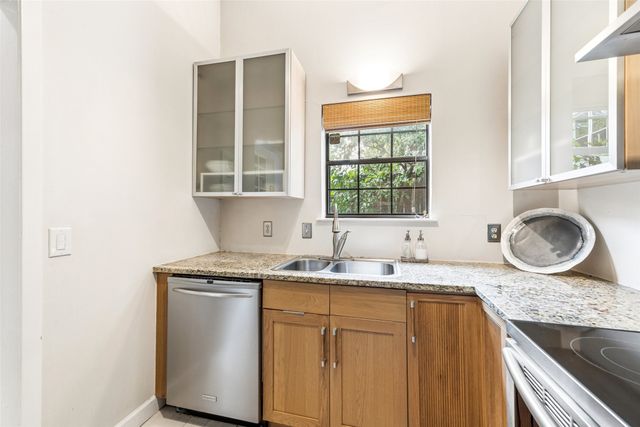 4110 Travis Street A, Dallas, TX 75204