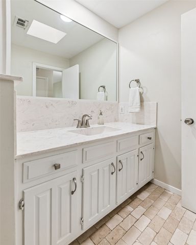 4110 Travis Street A, Dallas, TX 75204