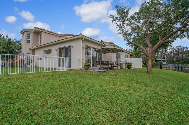 2394 Kemps Bay, West Palm Beach, FL 33411
