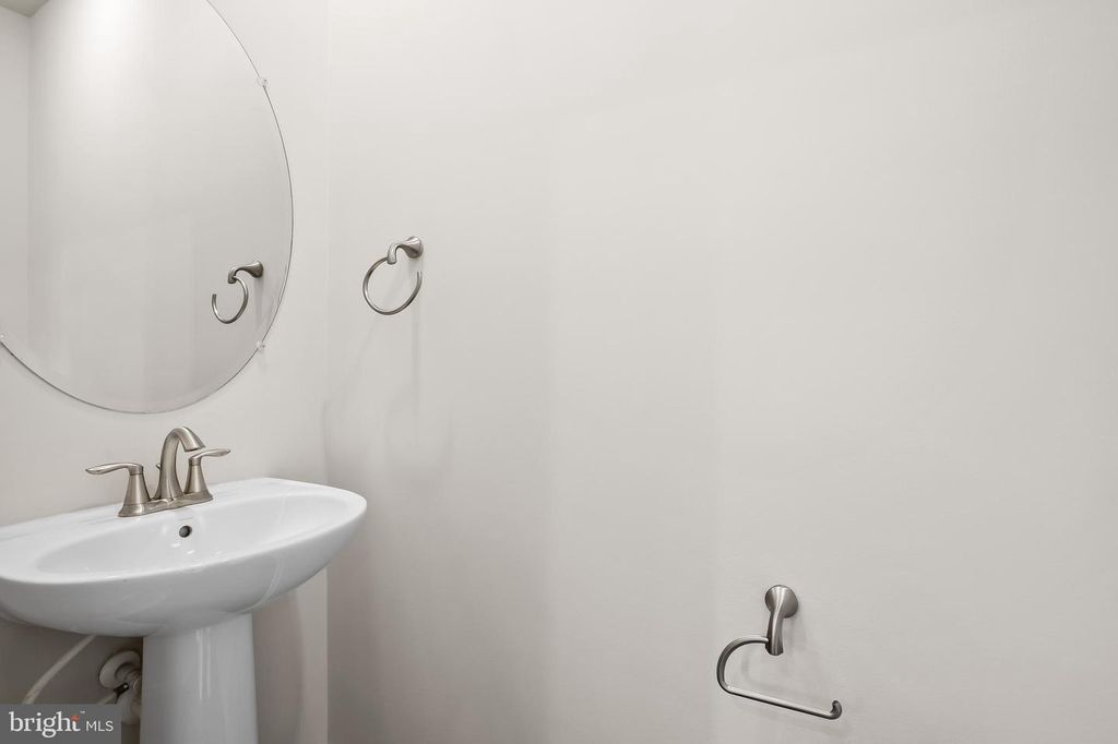Image 14 of property listing at 637 MOZART WAY, Baltimore, MD 21224