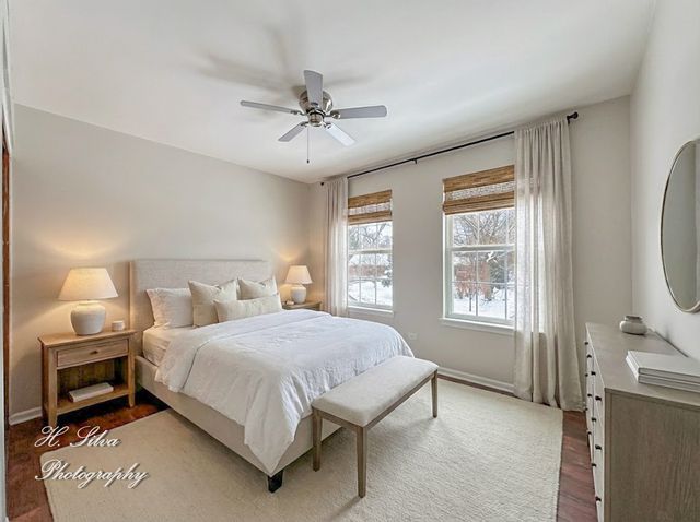 496 Oakhurst Lane, Carpentersville, IL 60110