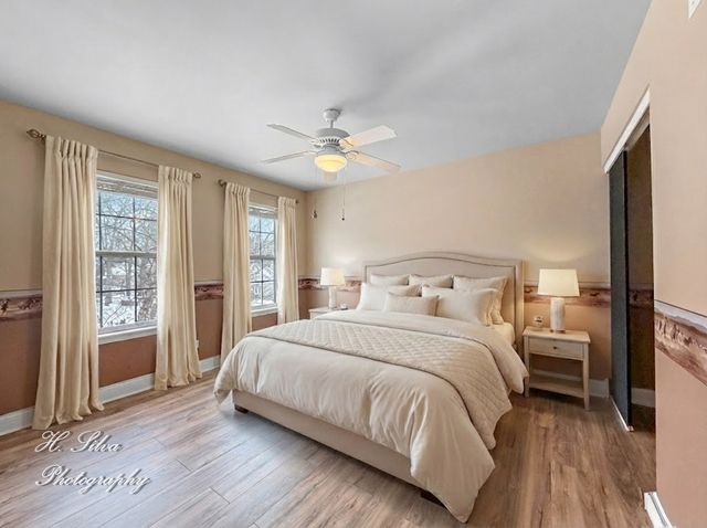 496 Oakhurst Lane, Carpentersville, IL 60110