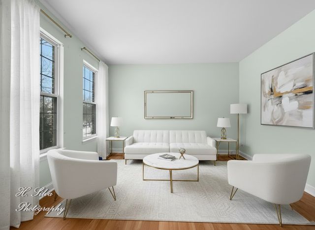 496 Oakhurst Lane, Carpentersville, IL 60110