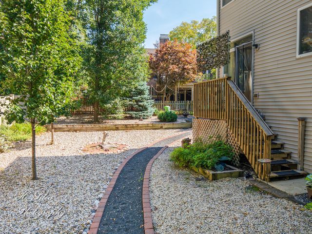 496 Oakhurst Lane, Carpentersville, IL 60110