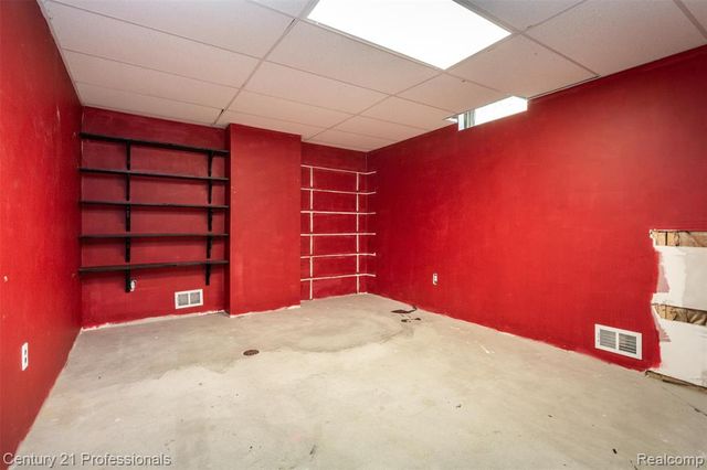 4080 Cass Elizabeth Road, Waterford, MI 48328