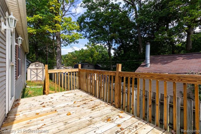 4080 Cass Elizabeth Road, Waterford, MI 48328