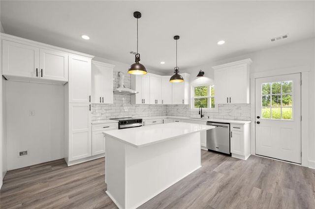182 Hardman Road, Clarkesville, GA 30523