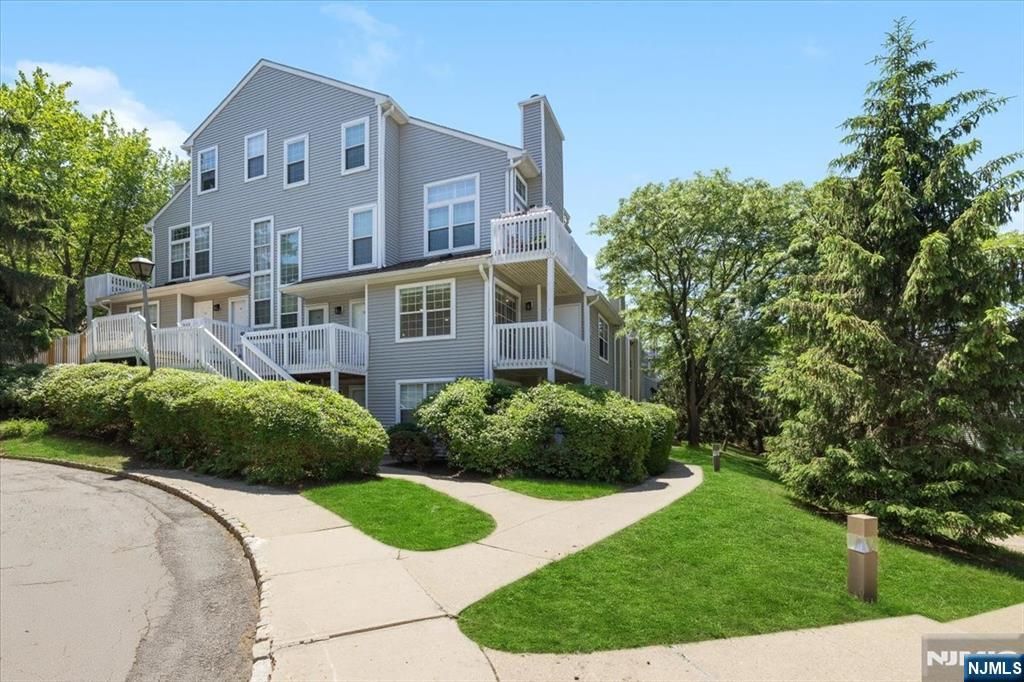 24 Mallard Court 110, Englewood, NJ 07631
