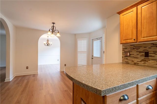 5485 Twin Oak Dr, Douglasville, GA 30135