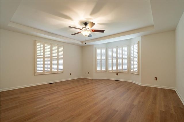5485 Twin Oak Dr, Douglasville, GA 30135