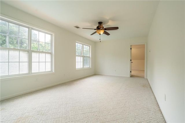 5485 Twin Oak Dr, Douglasville, GA 30135
