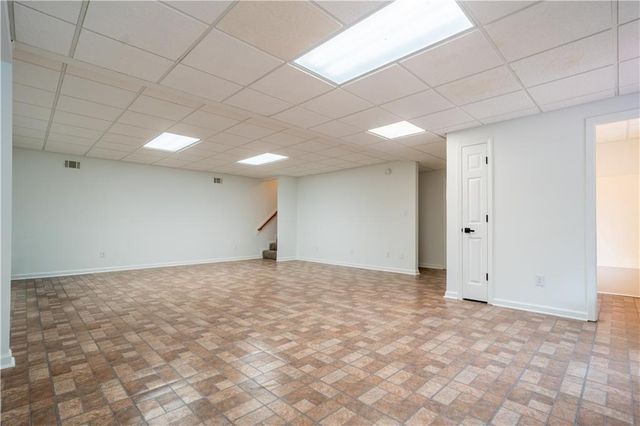 5485 Twin Oak Dr, Douglasville, GA 30135