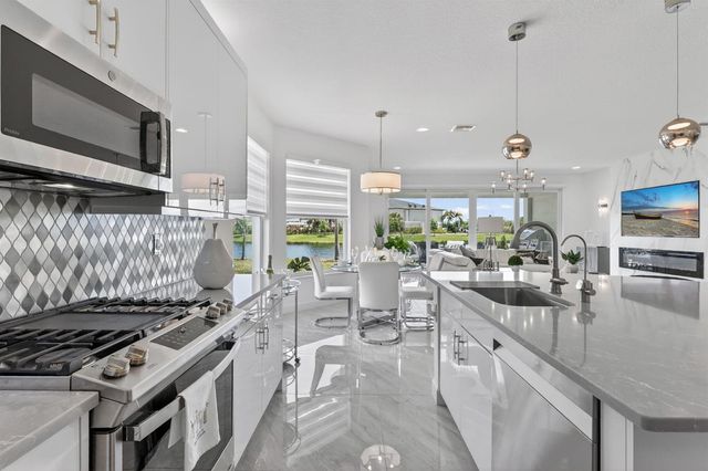 11869 SW Poseidon Way, Port St. Lucie, FL 34987
