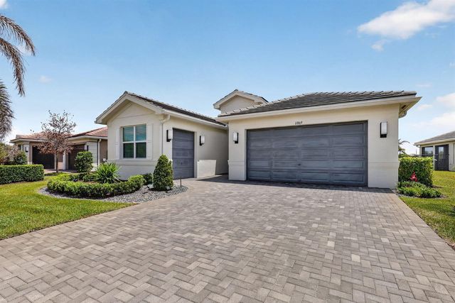11869 SW Poseidon Way, Port St. Lucie, FL 34987