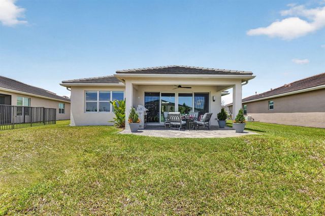 11869 SW Poseidon Way, Port St. Lucie, FL 34987