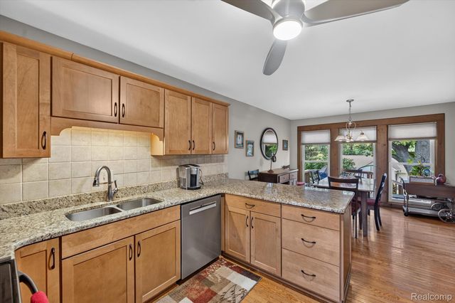 9968 Timothy Lane, Green Oak Township, MI 48178