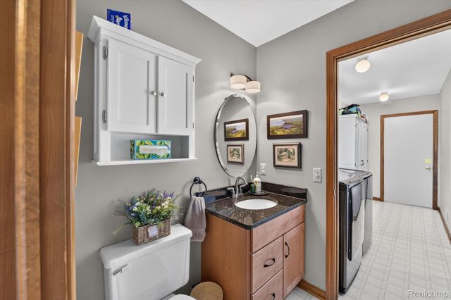 9968 Timothy Lane, Green Oak Township, MI 48178