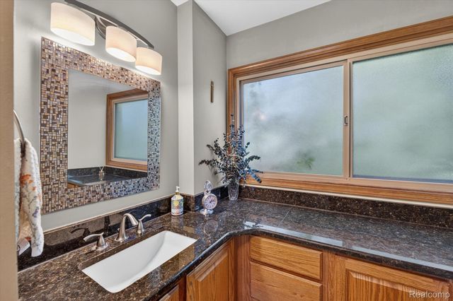 9968 Timothy Lane, Green Oak Township, MI 48178