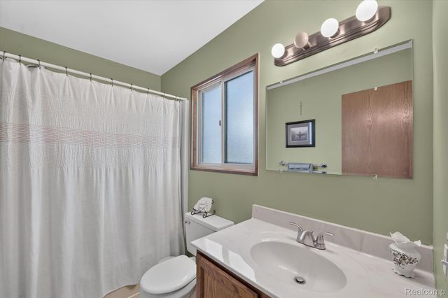 9968 Timothy Lane, Green Oak Township, MI 48178