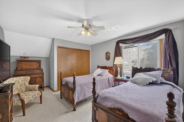 9968 Timothy Lane, Green Oak Township, MI 48178