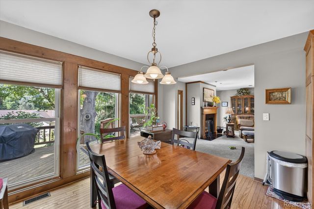 9968 Timothy Lane, Green Oak Township, MI 48178