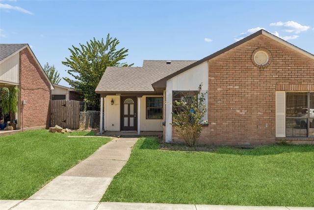 6051 Dooley Drive, The Colony, TX 75056