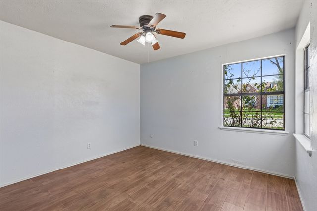 6051 Dooley Drive, The Colony, TX 75056