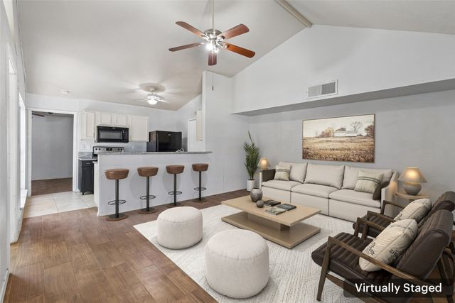 6051 Dooley Drive, The Colony, TX 75056