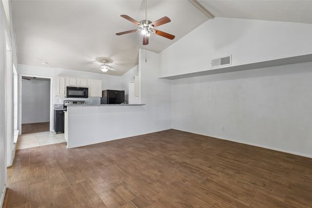 6051 Dooley Drive, The Colony, TX 75056