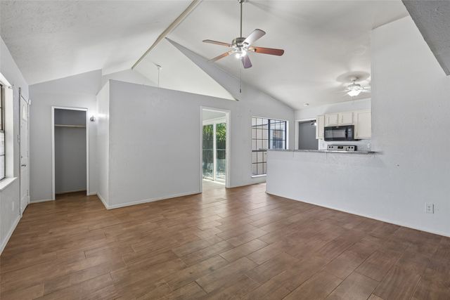6051 Dooley Drive, The Colony, TX 75056