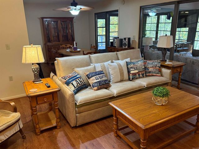 115 Castle View Drive, Fairfield Bay, AR 72088