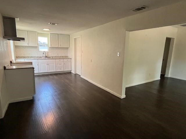 2545 Metropolitan Avenue, Dallas, TX 75215